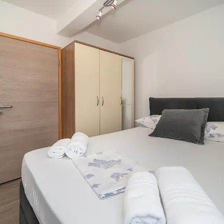 Jadran Villa *