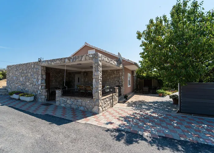 Jadran * Donje Rastane